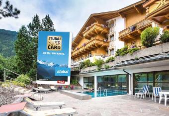 Hotel Donnerhof has Balcony rooms