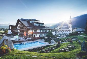 Hotel Klosterbr  u has Balcony rooms