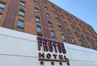 Fastos Hotel allows 18 year olds to book a room