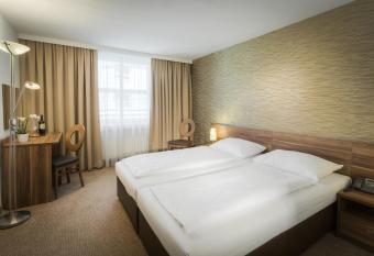 Hotel Enziana Wien allows 18 year olds to book a room