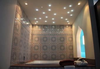 besttime Hotel Bendorf Koblenz allows 18 year olds to book a room