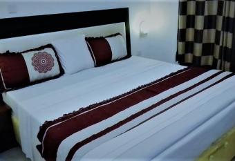 SILVER HOTEL Near Kigali convention center has Balcony rooms