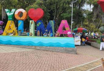 la hogare  a has Balcony rooms