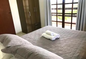 Solar das Flores apto 08 allows 18 year olds to book a room