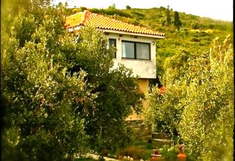 Kyra s Paradise has Balcony rooms