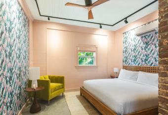 Green Room at the Grand Maloney has Balcony rooms