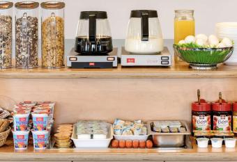 ibis budget Berlin Genshagen allows 18 year olds to book a room