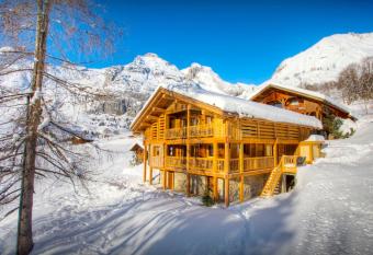 Chalet Argali - OVO Network has Balcony rooms