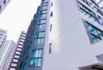 Flat em Boa Viagem, Excelente Localiza    o, Completo, Vista para o Mar has Balcony rooms