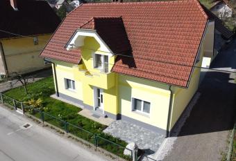 Primula Apartment allows 18 year olds to book a room