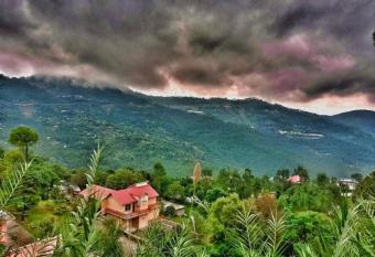 Roof Top Resort has Balcony rooms