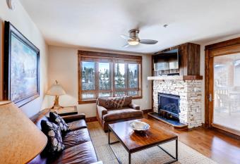 Bluesky Breckenridge has Balcony rooms