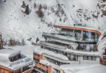 Josl Mountain Lounging Hotel das Erwachsenenhotel has Balcony rooms