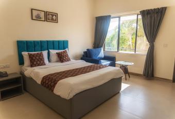 Girivihar Holiday Club - Pure Veg Resort Lonavala -                                                   , has Balcony rooms