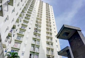 OYO 90230 Skyland Bogor Valley allows 18 year olds to book a room