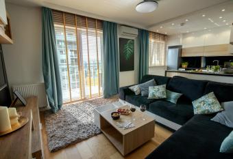 VIP Apartament allows 18 year olds to book a room