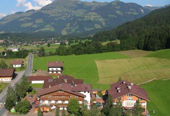 Sport und Familienhotel Klausen has Balcony rooms
