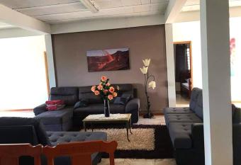 Maison de 4 chambres avec jardin clos a La Plaine des Cafres has Balcony rooms