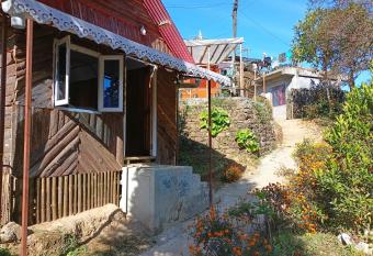 Theeng s Homestay(MIRIK) has Balcony rooms