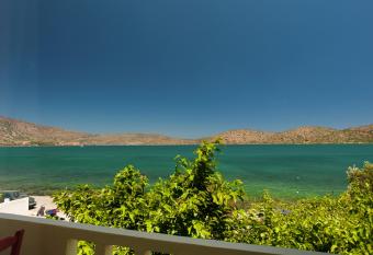 Christina Boutique Studios Elounda allows 18 year olds to book a room