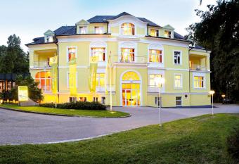 EurothermenResort Bad Hall - Hotel Miraverde has Balcony rooms