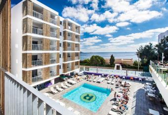 Ryans Ibiza Apartments - Only Adults has Balcony rooms