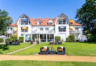 Victoria Suites has Balcony rooms