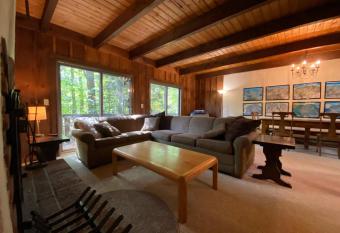 Hemlock Ridge 2B by Killington Vacation Rentals has Balcony rooms