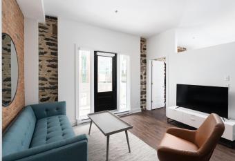 Sonder by Marriott Bonvoy Gare Saint Denis Apartments Downtown has Balcony rooms