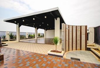 OYO 90245 Tridasa allows 18 year olds to book a room