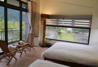       671       has Balcony rooms