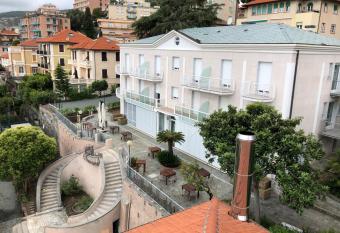 MH HOTEL VARAZZE has Balcony rooms