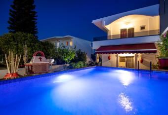 Margarita luxury apartment 1 allows 18 year olds to book a room