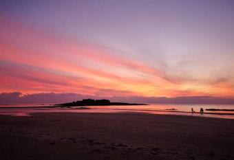 L horizon 2 - bord de mer allows 18 year olds to book a room