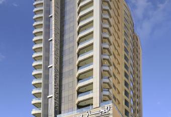 Al Majaz Premiere Hotel Apartments allows 18 year olds to book a room