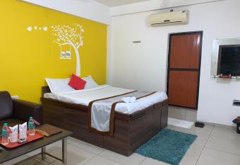 JK Rooms 147 Lions - Koradi Nagpur has Balcony rooms