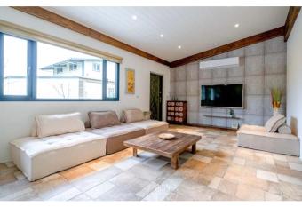                   3             has Balcony rooms