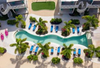 Blue Palm Bacalar allows 18 year olds to book a room