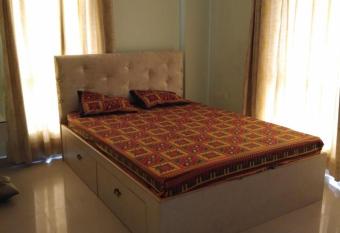 smart airport couple friendly guset house has Balcony rooms