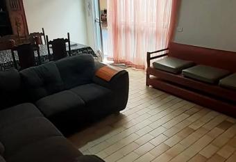 Apartamento pr  ximo    Praia do Forte, em Cabo Frio allows 18 year olds to book a room