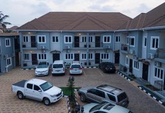 Ekulu Apartments has Balcony rooms