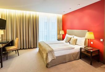 Austria Trend Hotel Savoyen Vienna - 4 stars superior has Balcony rooms