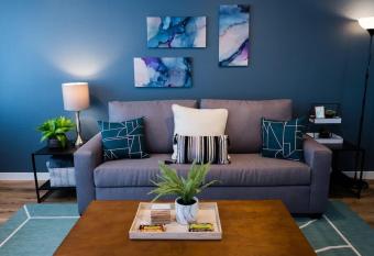 Stylish 2 bed 1 and half Bath Apartment near Sofi Stadium, LAX, Forum allows 18 year olds to book a room