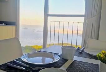 SMDC Good Stays at Wind Residences has Balcony rooms