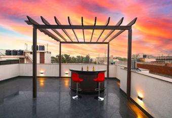 FabHotel La Paz Stay B&B allows 18 year olds to book a room