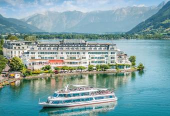 Grand Hotel Zell am See has Balcony rooms