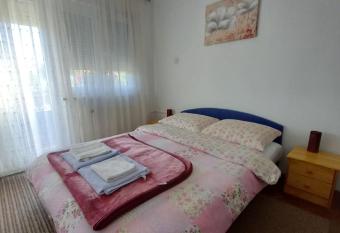 House Veljko has Balcony rooms