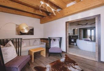 Hotel DIE SONNE has Balcony rooms