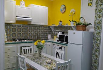 la casa di Mau has Balcony rooms