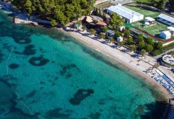 Beach Apartments Vlado has Balcony rooms